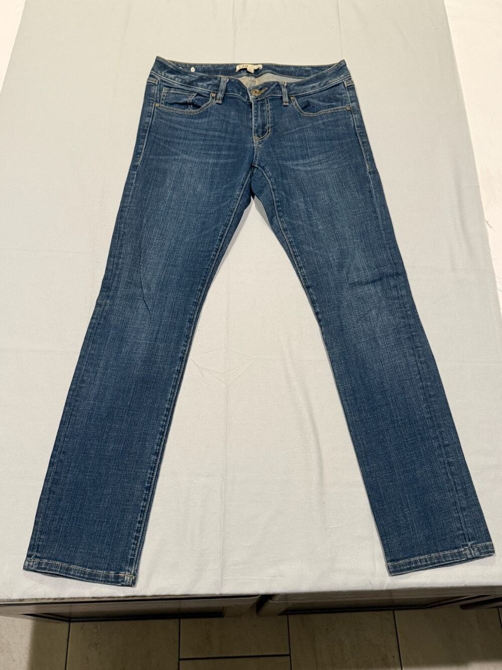 CAbi Jeans Womens Size 4 Straight Leg Low Rise Blue Denim Stretch Y2K